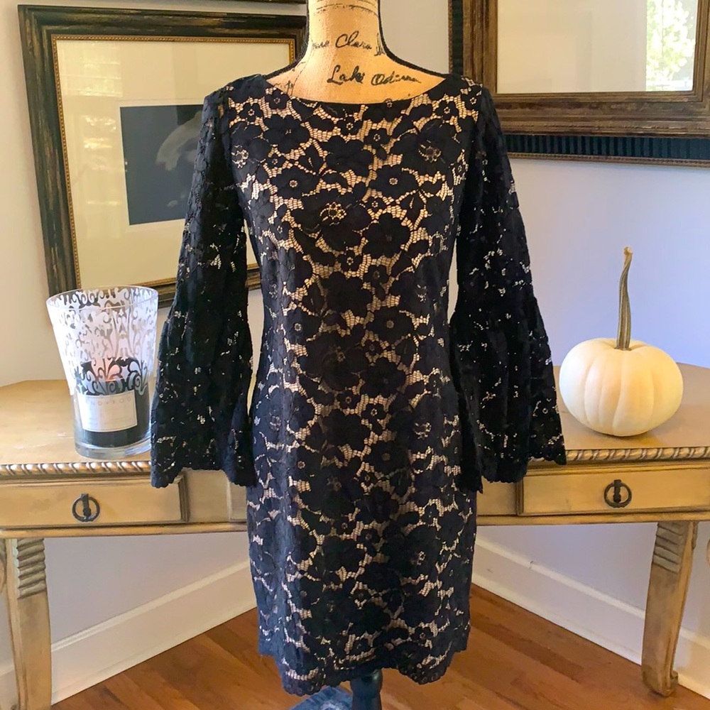 Vince CAMUTO Designer black lace holiday dress S 4
